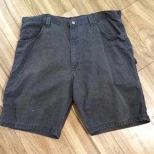 Wrangler Carpetner Shorts Size 40.